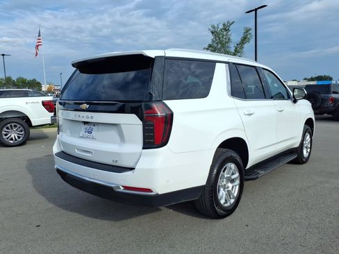Used 2025 Chevrolet Tahoe LT AWD/4WD image 3