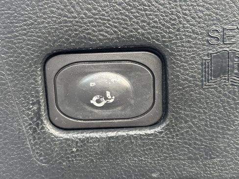 Used 2022 Ford Edge Titanium w/ Equipment Group 301A image 34