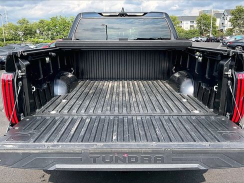 Used 2024 Toyota Tundra Limited AWD/4WD image 33