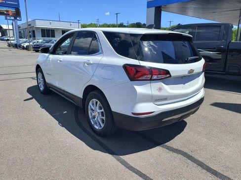 Used 2022 Chevrolet Equinox LT AWD/4WD image 2