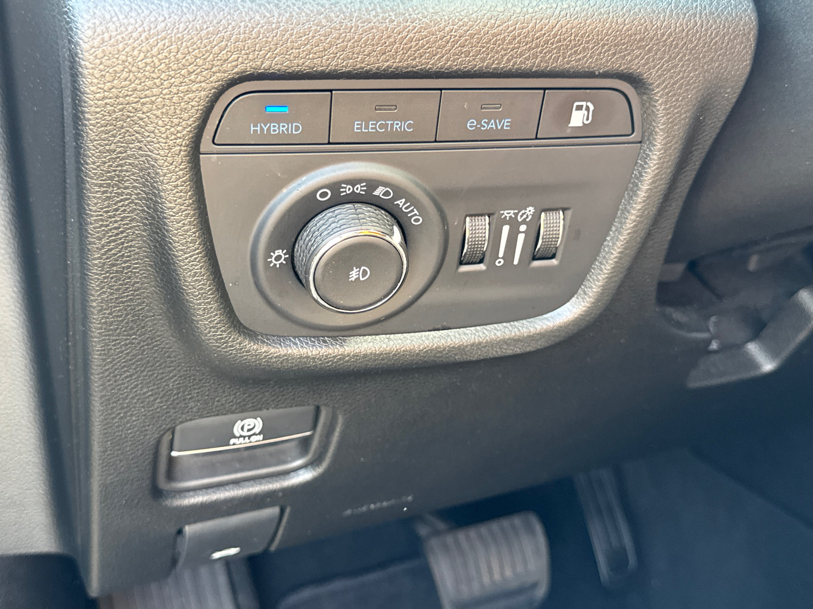 Used 2024 Jeep Grand Cherokee Limited 4xe AWD/4WD image 37