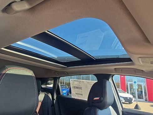 New 2026 Nissan Kicks SR w/ SR Premium Package image 24