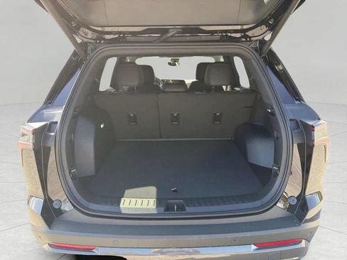 New 2026 Chevrolet Equinox ACTIV w/ Convenience Package III FWD image 7