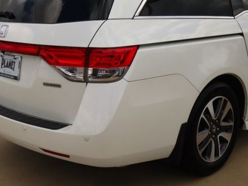 Used 2016 Honda Odyssey Touring image 10
