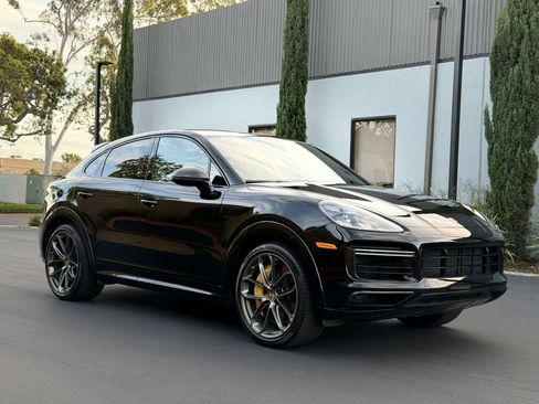 Used 2023 Porsche Cayenne Turbo S image 29