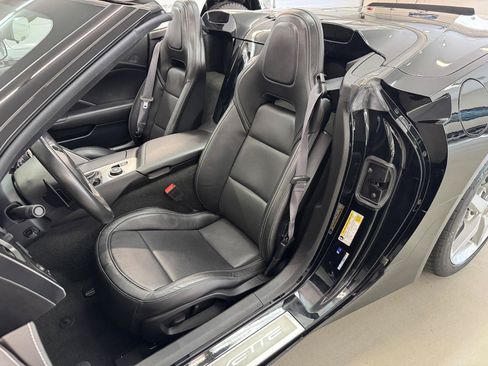 Used 2014 Chevrolet Corvette Stingray Convertible w/ Battery Protection Package RWD image 11