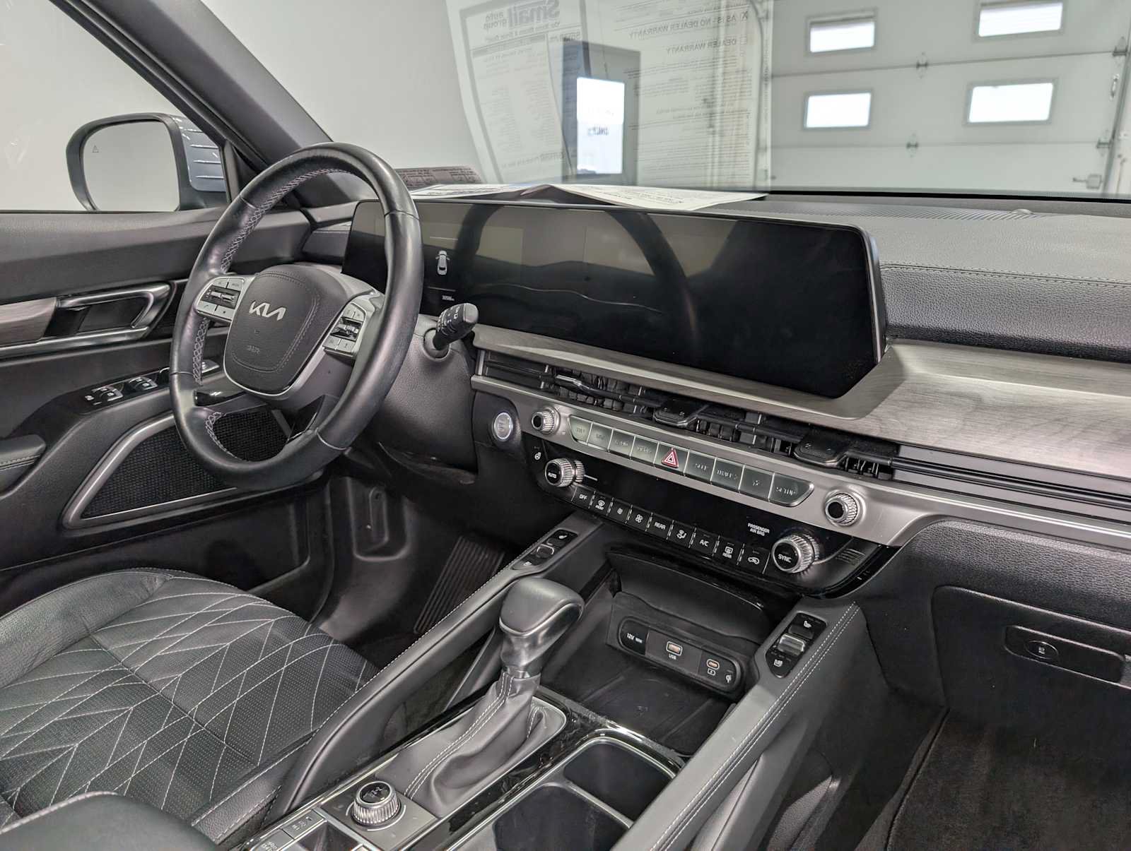 Used 2023 Kia Telluride EX X-Line AWD/4WD image 46