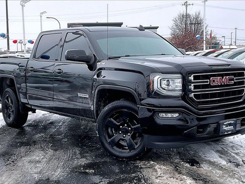 Used 2018 GMC Sierra 1500 SLE w/ SLE Value Package image 31
