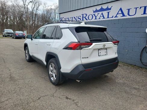 Used 2023 Toyota RAV4 XLE w/ Convenience Package image 9