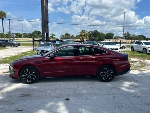 Used 2025 Hyundai Sonata SEL FWD image 16