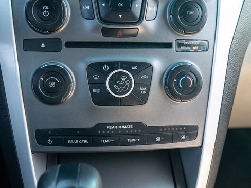 Used 2014 Ford Explorer 4WD image 30