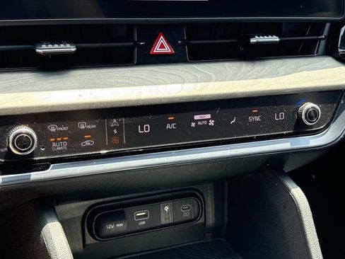 Used 2024 Kia Sportage X-Line w/ X-Line Premium Package AWD/4WD image 22