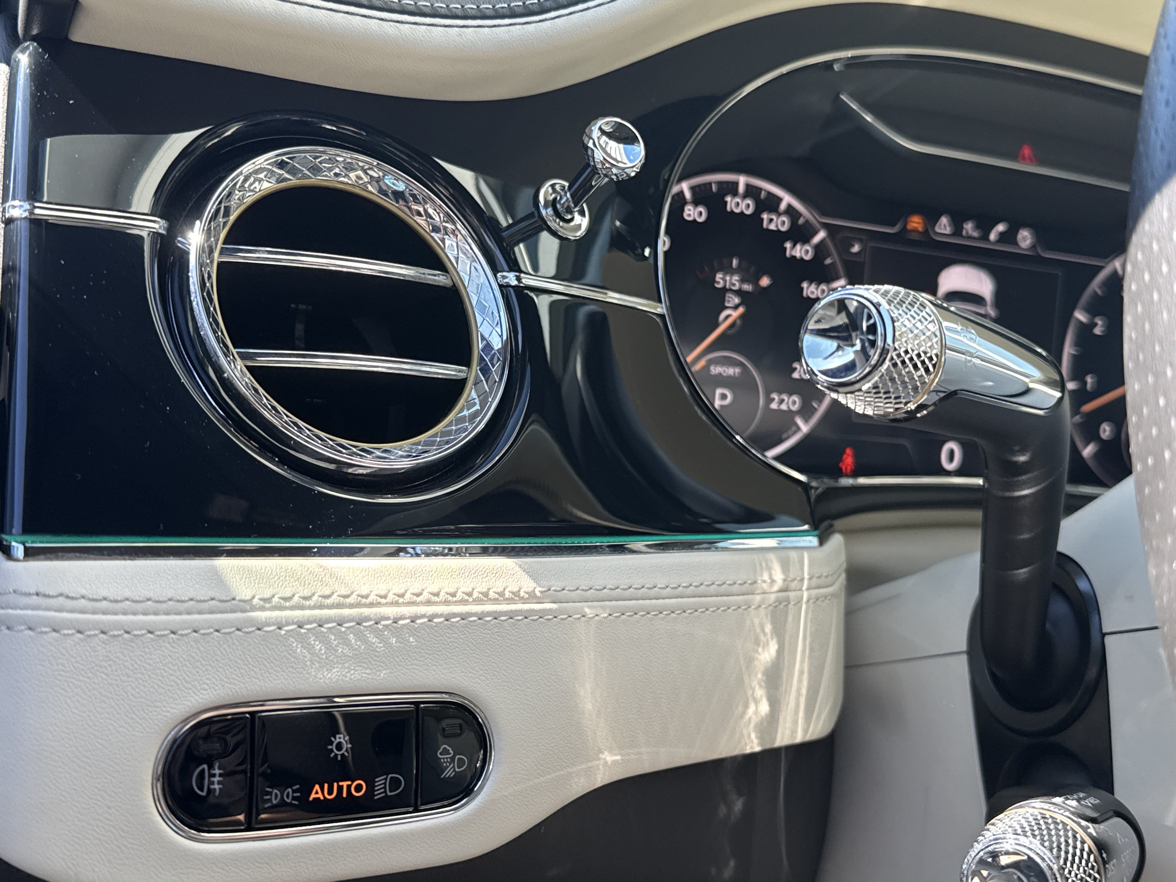 Used 2022 Bentley Continental GT AWD/4WD image 37