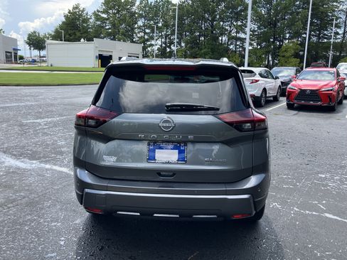 Used 2026 Nissan Rogue SL AWD/4WD image 9