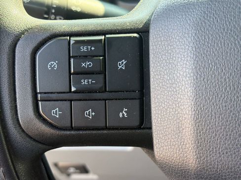 Used 2025 Ford F250 XLT w/ Black Appearance Package AWD/4WD image 17