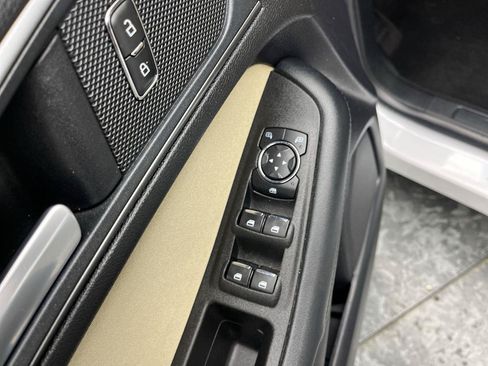 Certified 2019 Ford Edge SE w/ Cargo Accessory Package AWD/4WD image 7