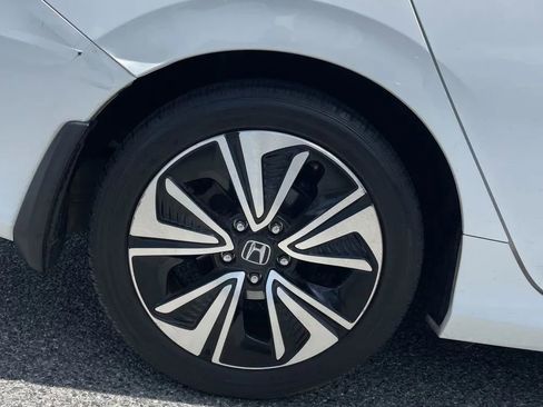 Used 2018 Honda Civic EX-L image 19