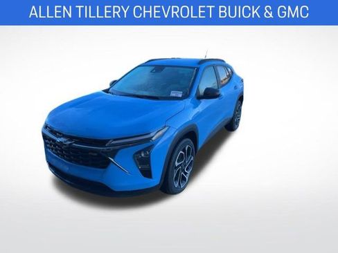 Used 2024 Chevrolet Trax RS w/ Driver Confidence Package image 5