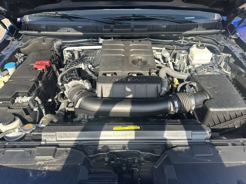 Used 2024 Nissan Frontier SL w/ Technology Package RWD image 33