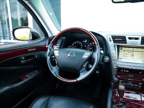 Used 2008 Lexus LS 460 RWD image 38