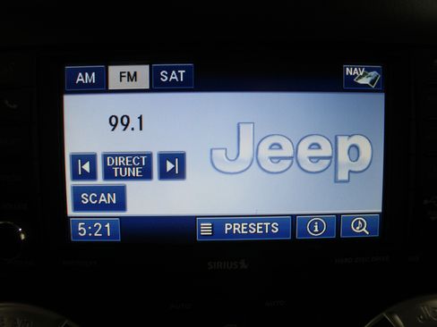 Used 2012 Jeep Wrangler Rubicon w/ PWR Convenience Group image 12