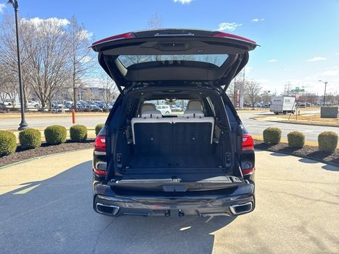 Used 2021 BMW X7 xDrive40i w/ M Sport Package image 26