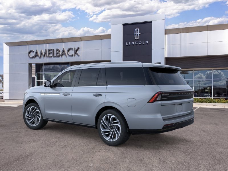 New 2026 Lincoln Navigator Reserve AWD/4WD image 4