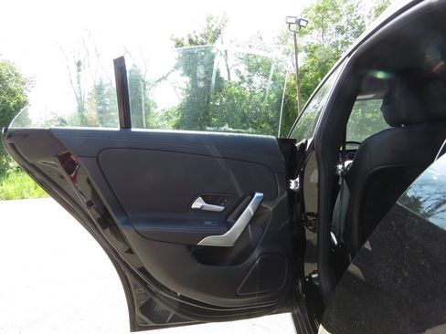 Used 2025 Mercedes-Benz CLA 250 4MATIC image 18