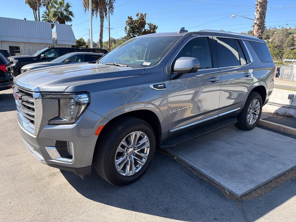 Used 2021 GMC Yukon SLT w/ SLT Luxury Plus Package AWD/4WD image 4