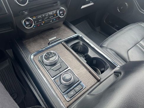 Used 2018 Ford Expedition Limited w/ Equipment Group 302A image 20