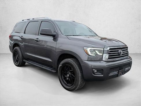 Used 2019 Toyota Sequoia SR5 w/ Premium Package image 3