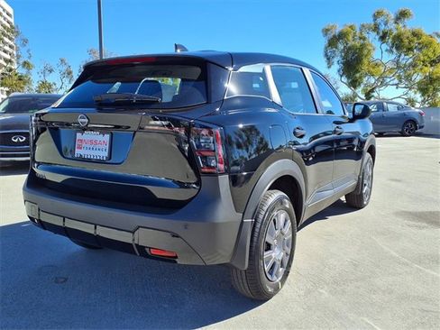 New 2026 Nissan Kicks S image 8