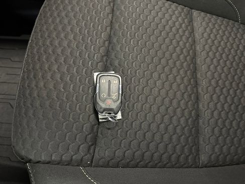 Used 2018 GMC Acadia SLE w/ Driver Alert Package I image 4