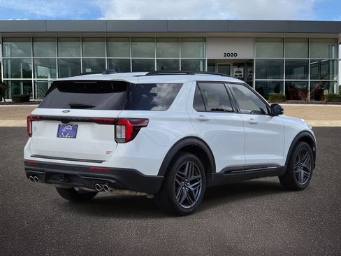 Used 2025 Ford Explorer ST w/ Sun And Sound Package AWD/4WD image 6