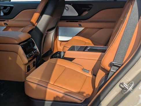 New 2025 Lincoln Aviator Black Label image 14