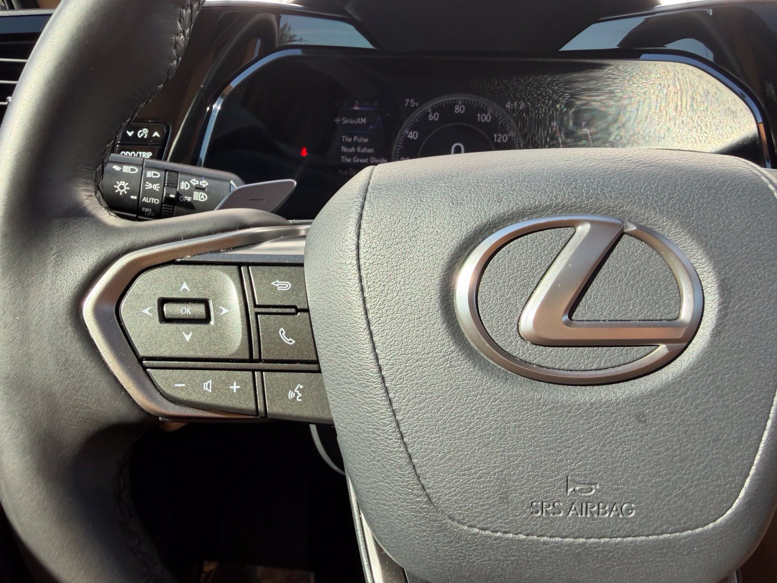 Used 2024 Lexus NX 250 FWD image 15