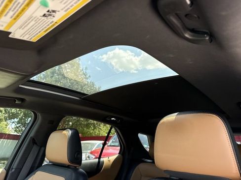 Used 2021 Chevrolet Equinox Premier FWD image 25