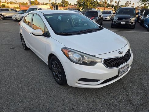 Used 2014 Kia Forte LX FWD image 8