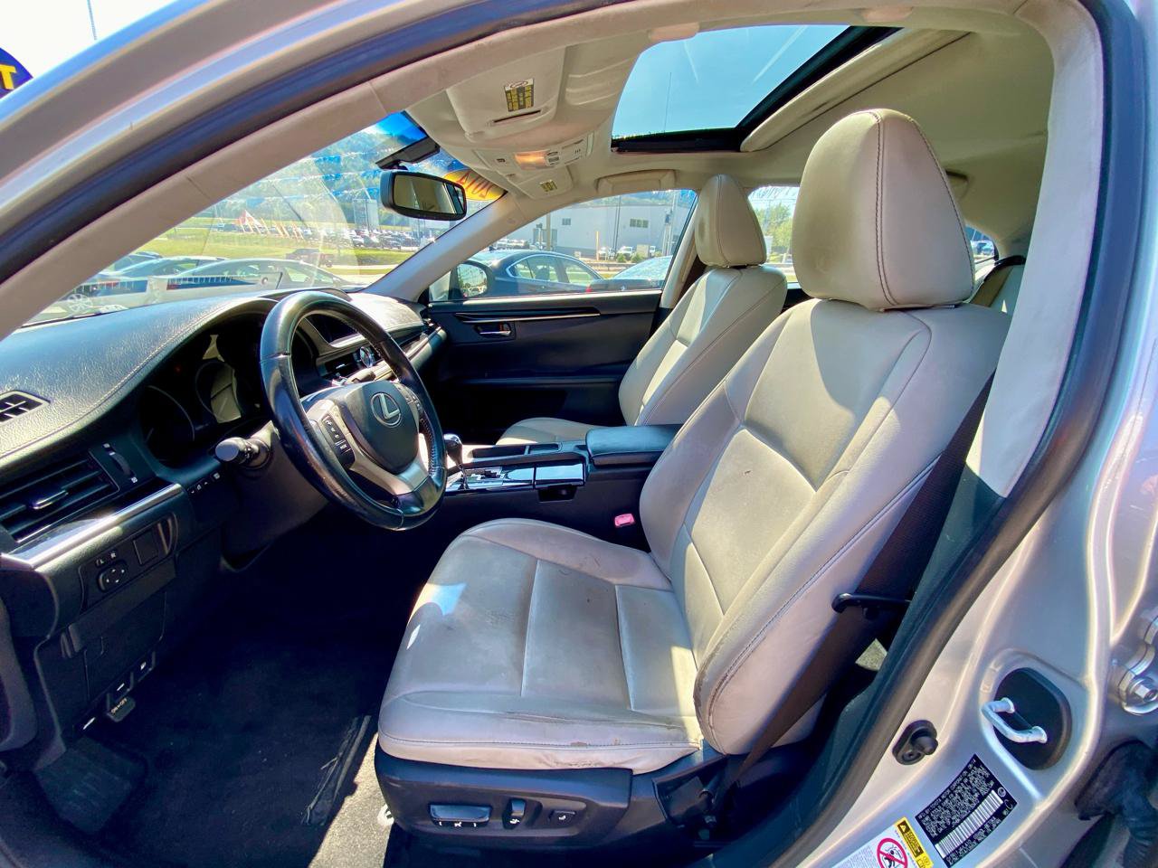 Used 2014 Lexus ES 350 FWD image 5