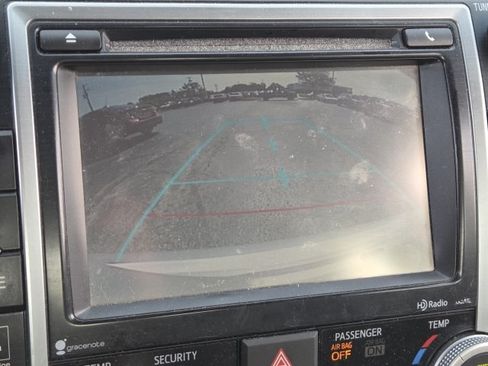 Used 2014 Toyota Camry XLE w/ Leather Package FWD image 8
