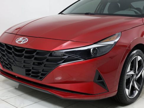 Used 2023 Hyundai Elantra SEL w/ Convenience Package image 43