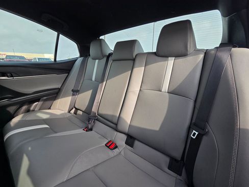 Used 2025 Toyota Camry SE FWD image 23