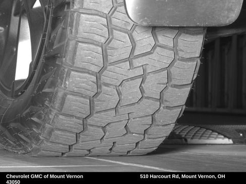 Used 2024 Toyota Tundra Platinum w/ TRD Off-Road Package image 9