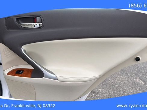 Used 2009 Lexus IS 250 AWD image 19