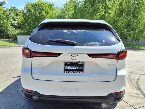 Used 2024 MAZDA CX-90 Plug-In Hybrid w/ Preferred AWD/4WD image 4