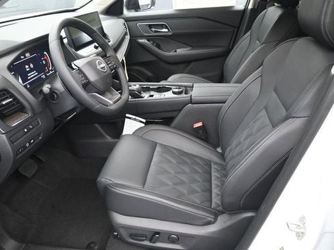 New 2026 Nissan Rogue Platinum w/ Platinum Premium Package image 9