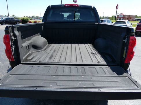 Used 2019 Toyota Tundra SR5 w/ SR5 Upgrade Package AWD/4WD image 15