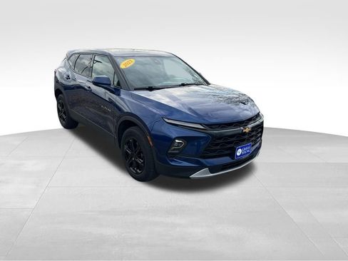 Used 2023 Chevrolet Blazer LT AWD/4WD image 9