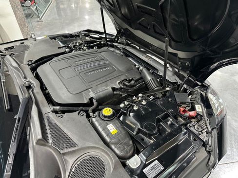 Used 2017 Jaguar F-TYPE S RWD image 9