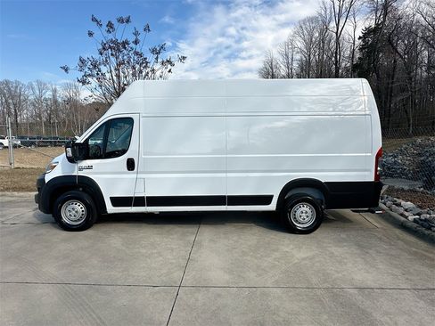 Used 2024 RAM ProMaster 3500 w/ Delivery Van Package image 4